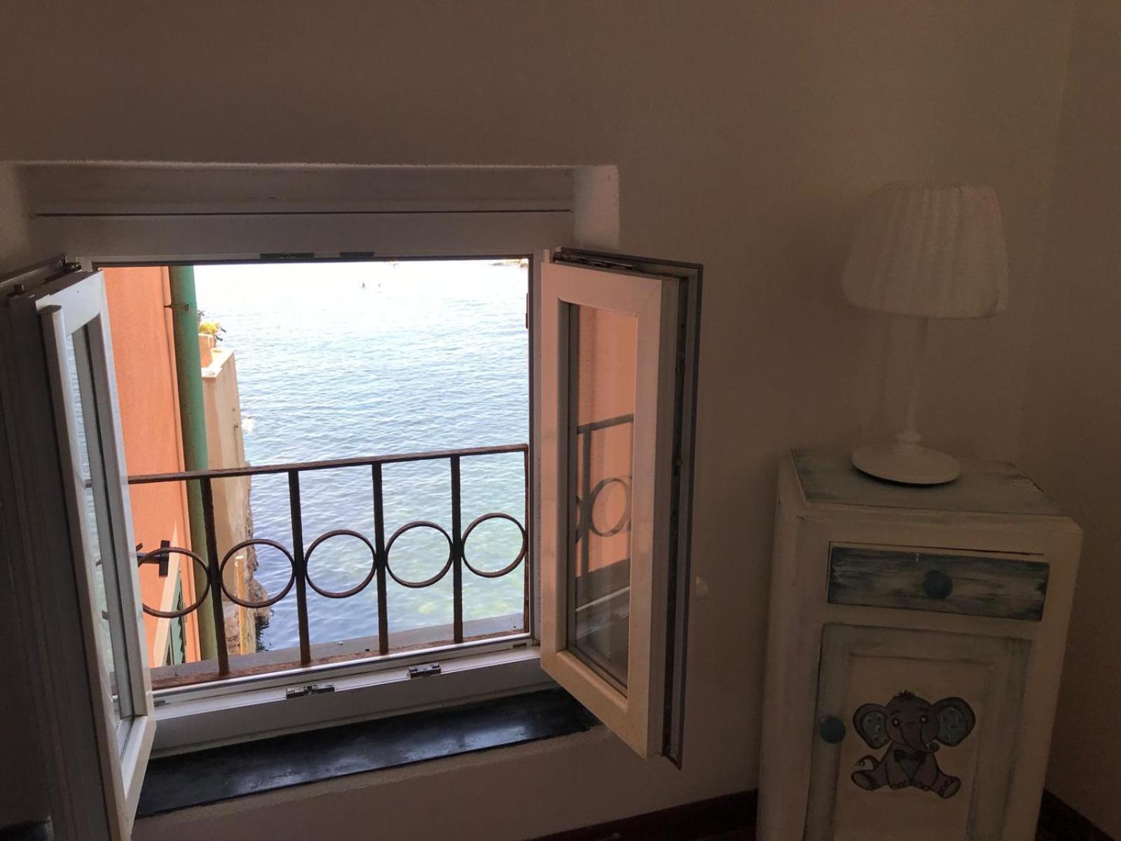 Casa Sulla Spiaggia Di Boccadasse Генуа Екстериор снимка
